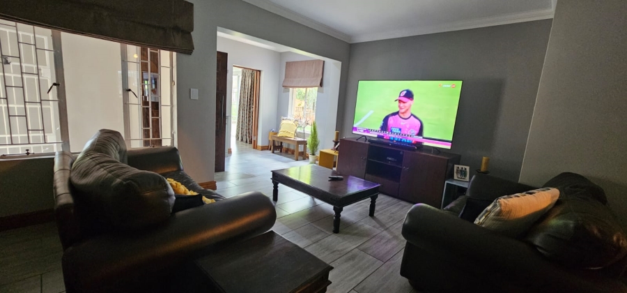 To Let 3 Bedroom Property for Rent in Cashan North West